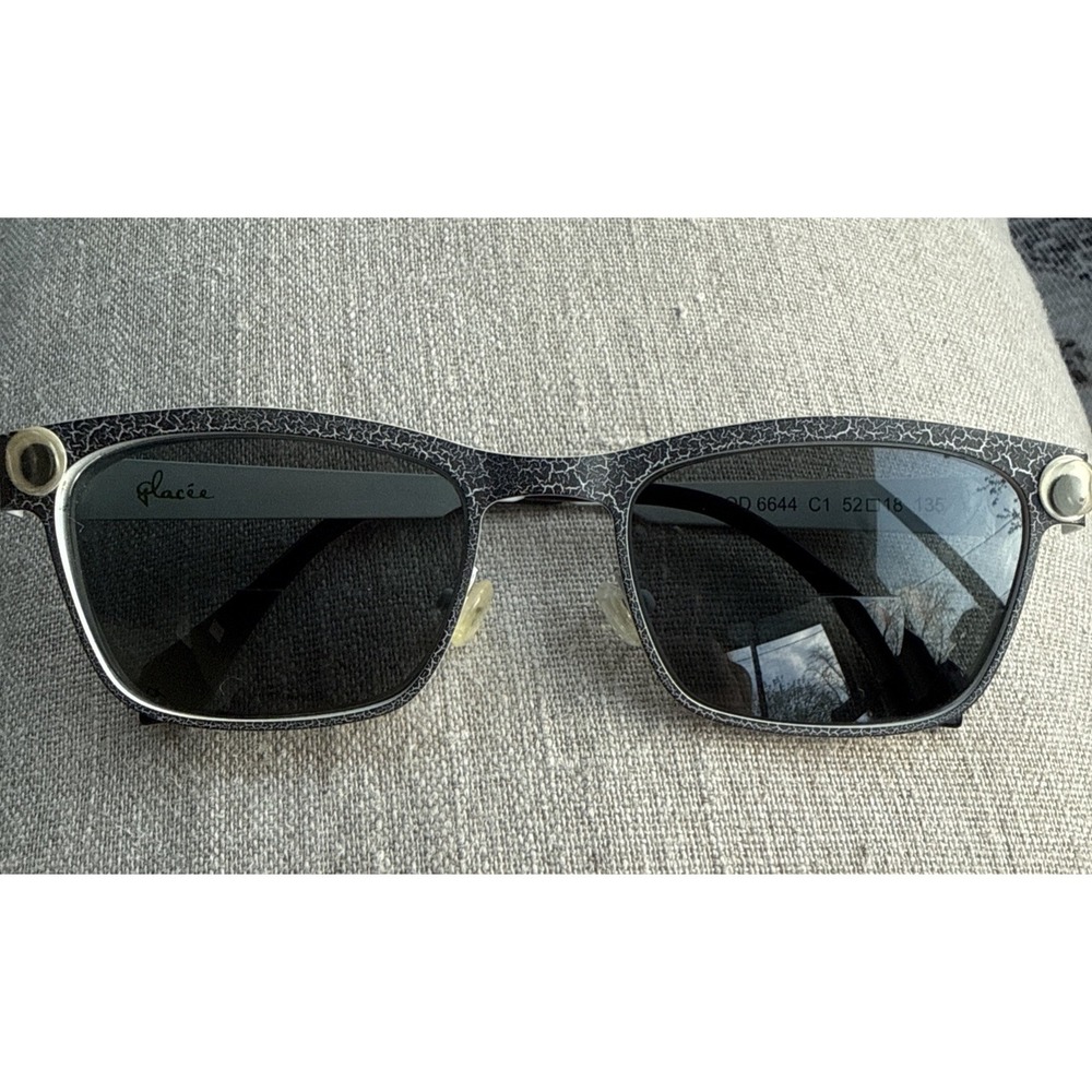 Glacee Eyeglasses Frame Canada MOD 6644 C1 52-18-135 is a vintage gray crackled